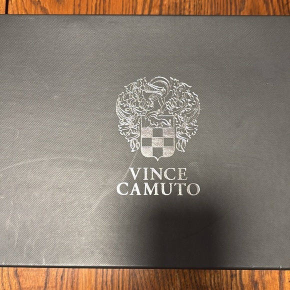 Vince Camuto White Lace Up Type Shoes Style VC-Randay Bright White Size 7.5M - Picture 11 of 12